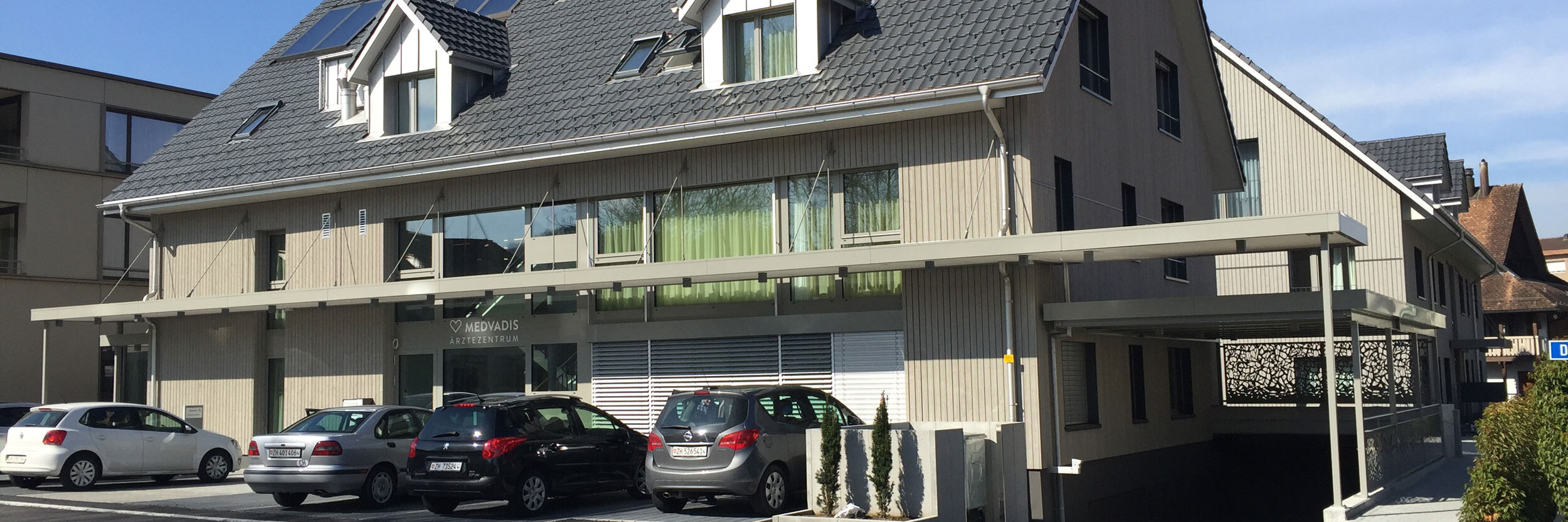 Neubau Wohn- und Gesundheitszentrum, Dorfstrasse 7