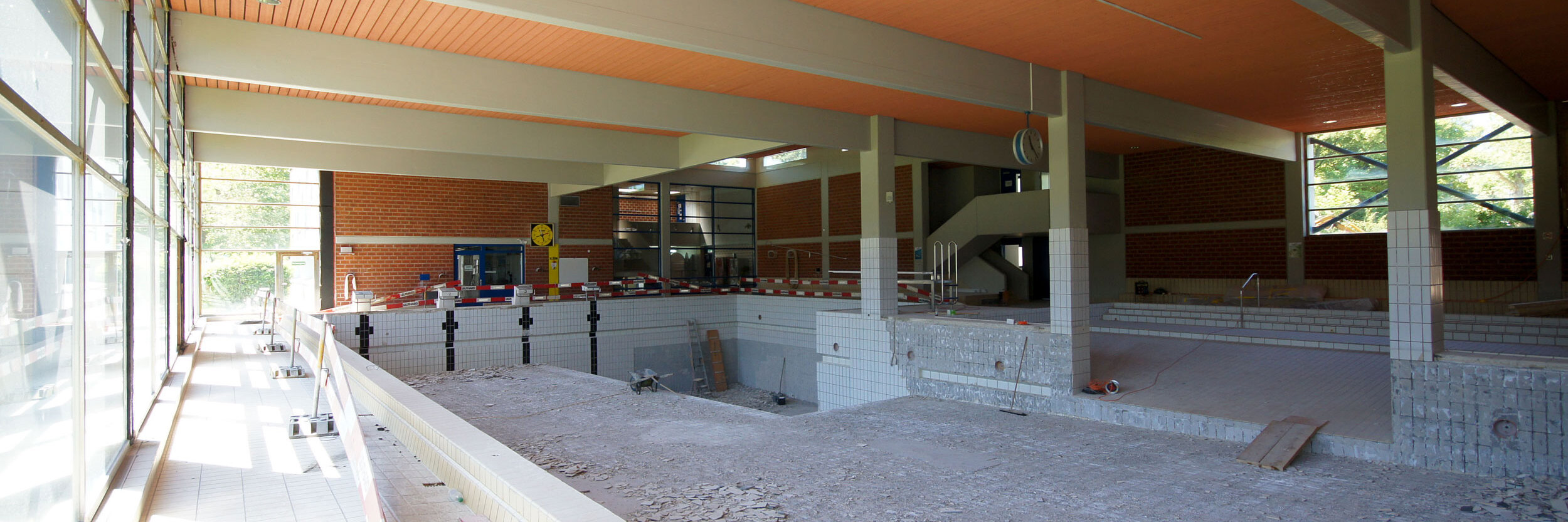 Sanierung Hallen- und Freibad Isenlauf, Badstrasse 7